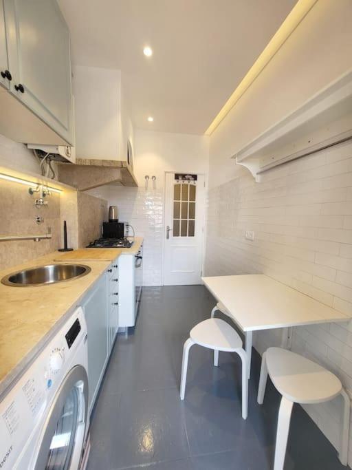 Belem Tropical Apartment Lisbon